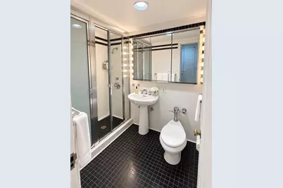 111 E 56th Street #300, New York, NY 10022 - Photo 12