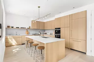 415 Degraw St, New York City, NY 11217 - Photo 2