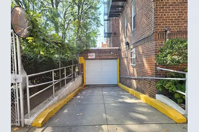 1425 Thieriot Avenue #2N, Bronx, NY 10460 - Photo 16