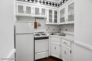 250 W 15th St, New York City, NY 10011 - Photo 2
