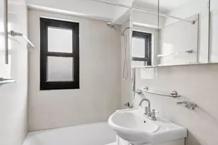 520 E 81st St, New York City, NY 10028 - Photo 6