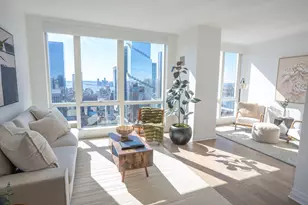 460 W 42nd St, New York City, NY 10036 - Photo 2