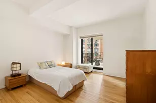 43 W 61st St, New York City, NY 10023 - Photo 4