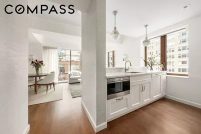 225 E 19th Street #702, New York City, NY 10003 - Photo 2
