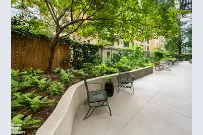 425 E 51st Street #2D, New York City, NY 10022 - Photo 6