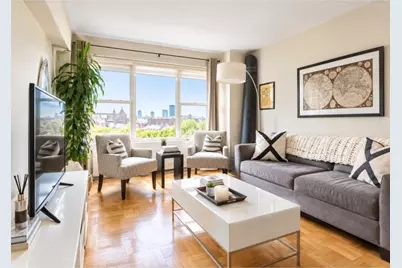 33 Greenwich Avenue #7G, New York City, NY 10014 - Photo 2
