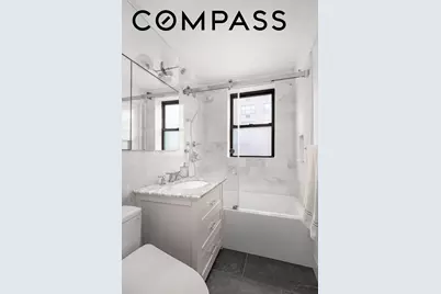 60 E 9th Street #528, New York, NY 10003 - Photo 6