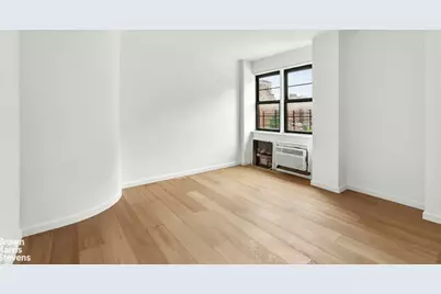39 Gramercy Park N #15AB, New York City, NY 10010 - Photo 18