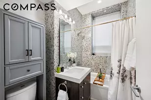 432 W 52nd St, New York City, NY 10019 - Photo 4