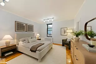 101 W 81st St, New York City, NY 10024 - Photo 4