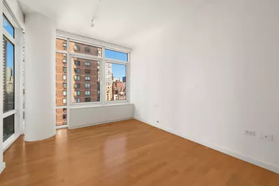 310 E 53rd Street #11B, New York, NY 10022 - Photo 4