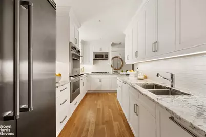 317 W 89th Street #9W, New York City, NY 10024 - Photo 4