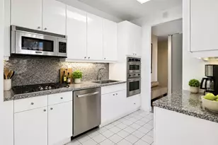200 Riverside Blvd, New York City, NY 10069 - Photo 6