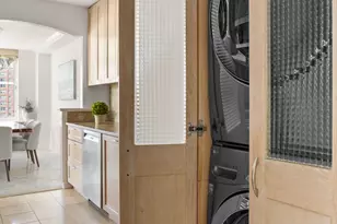 422 E 72nd St, New York City, NY 10021 - Photo 8