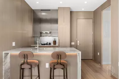 111 W 56th Street #41D, New York, NY 10019 - Photo 6