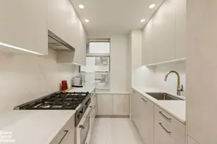 215 E 73rd St, New York City, NY 10021 - Photo 4