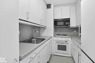 444 E 75th St, New York, NY 10021 - Photo 6