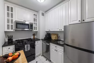 444 E 75th Street #17E, New York, NY 10021 - Photo 6