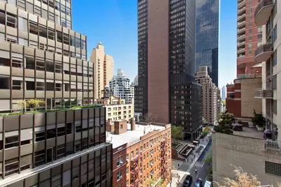 210 E 47th Street #12F, New York City, NY 10017 - Photo 4