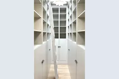 5 E 75th Street #8, New York City, NY 10021 - Photo 10