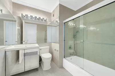 30 W 61st Street #17D, New York, NY 10023 - Photo 4