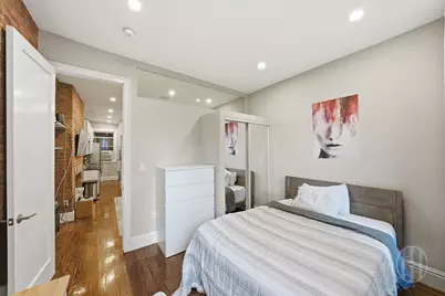 113 Christopher Street #2A, New York, NY 10014 - Photo 4