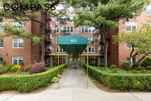 651 Vanderbilt St, Brooklyn, NY 11218 - Photo 1