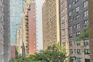345 E 56th St, New York, NY 10022 - Photo 10