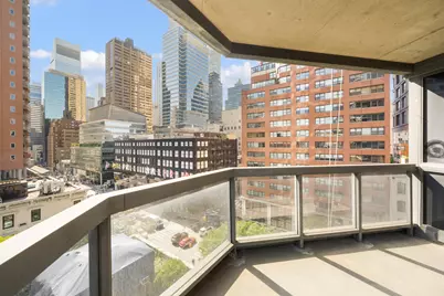 200 E 61st Street #8A, New York City, NY 10065 - Photo 4