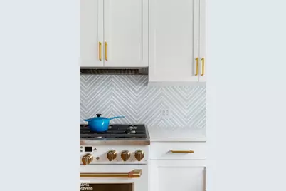 150 E 69th Street #10S, New York City, NY 10021 - Photo 4