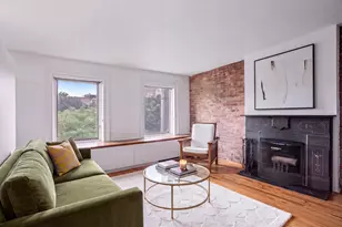 72 Perry St, New York City, NY 10014 - Photo 2