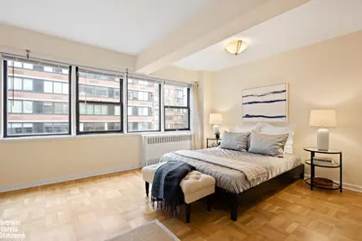 333 E 75th Street #8C, New York City, NY 10021 - Photo 4