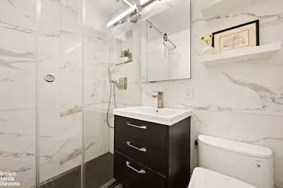 333 E 75th Street #8C, New York City, NY 10021 - Photo 6