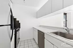 215 W 95th St, New York City, NY 10025 - Photo 4