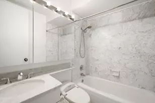 235 E 40th St, New York City, NY 10016 - Photo 8