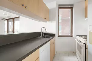 235 E 40th St, New York City, NY 10016 - Photo 6