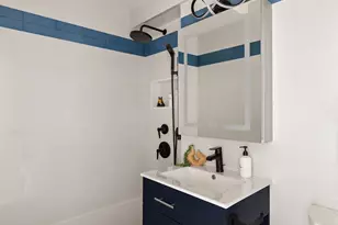 31 Jane St, New York, NY 10014 - Photo 8