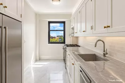 33-52 Crescent Street #8B, Astoria, NY 11106 - Photo 4