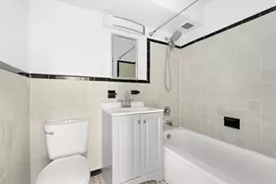 33-52 Crescent St, Astoria, NY 11106 - Photo 8