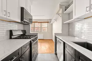102-10 66th Rd, New York City, NY 11375 - Photo 8