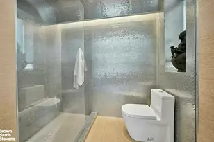 255 W 23rd St, New York City, NY 10011 - Photo 8