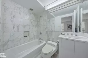 106 Central Park S, New York, NY 10019 - Photo 20