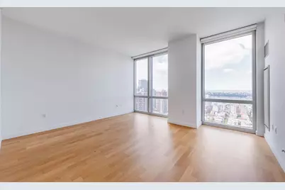 247 W 46th Street #4001, New York City, NY 10036 - Photo 6