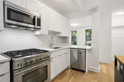 342 W 21st Street #4D, New York City, NY 10011 - Photo 2