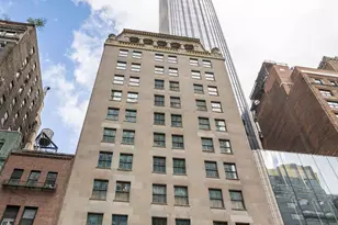 111 W 57th St, New York City, NY 10019 - Photo 6