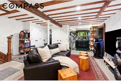 162 Crown Street, New York City, NY 11225 - Photo 18