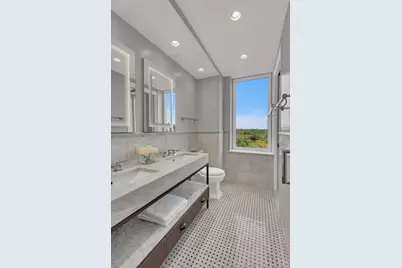 128 Central Park S #12A, New York City, NY 10019 - Photo 10