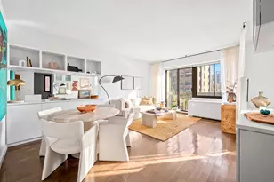 350 E 72nd St, New York City, NY 10021 - Photo 2