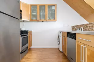 895 Myrtle Ave, New York City, NY 11205 - Photo 6