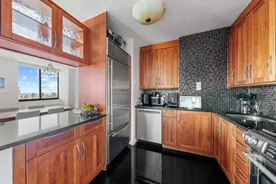 250 E 40th Street #47C, New York, NY 10016 - Photo 6